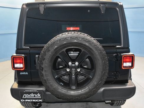 Used 2021 Jeep Wrangler Unlimited Sport image 28