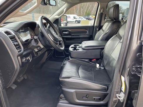 Used 2024 RAM 2500 Laramie image 40