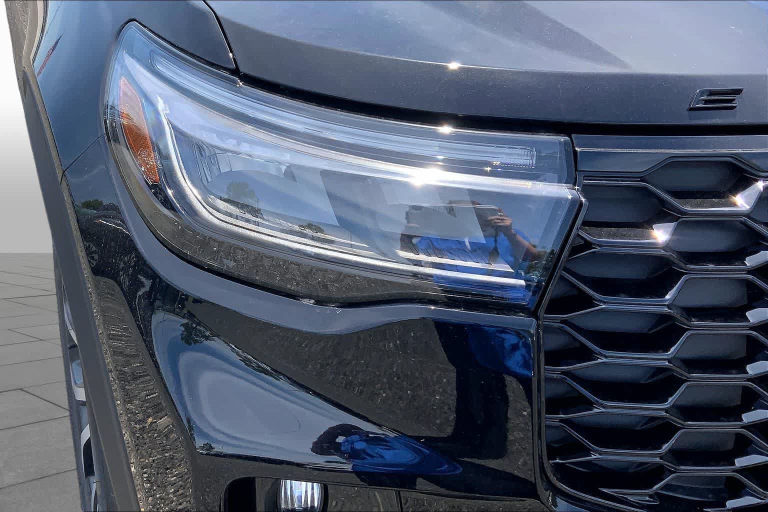 New 2026 Ford Explorer ST-Line AWD/4WD image 13