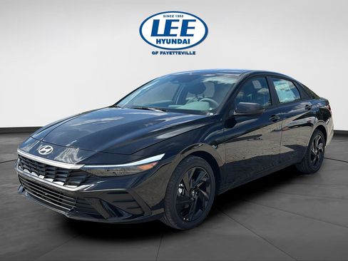 New 2026 Hyundai Elantra Sport FWD image 7