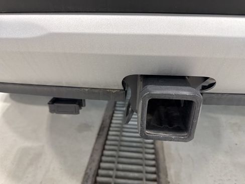 New 2025 Ford Escape SE w/ Class II Trailer Tow Package FWD image 8
