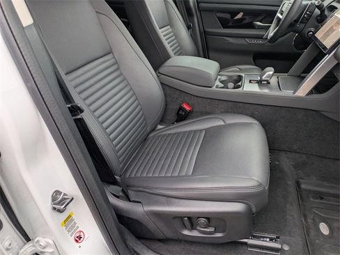 Used 2025 Land Rover Discovery Sport S image 18