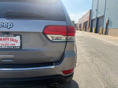 Used 2018 Jeep Grand Cherokee Limited AWD/4WD image 9