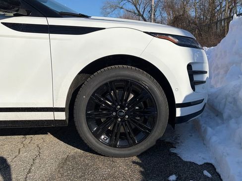 New 2026 Land Rover Range Rover Evoque Dynamic SE AWD/4WD image 9