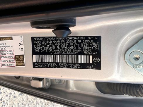 Used 2016 Toyota Prius Two FWD image 34