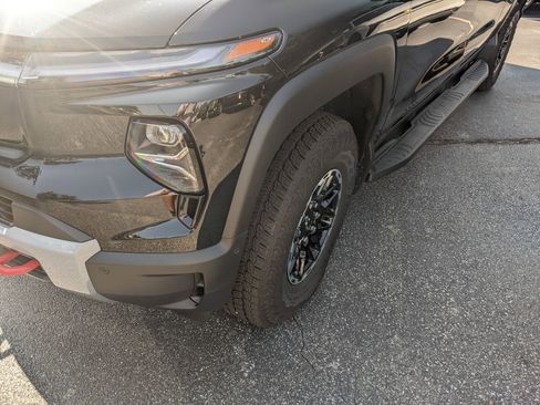 New 2026 Chevrolet Silverado EV Trail Boss w/ Premium Package image 9