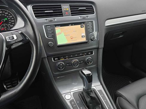 Used 2017 Volkswagen Golf Alltrack SEL image 34