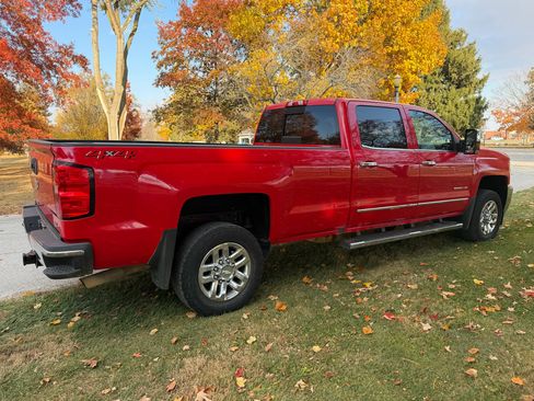 Used 2018 Chevrolet Silverado 3500 LTZ image 4