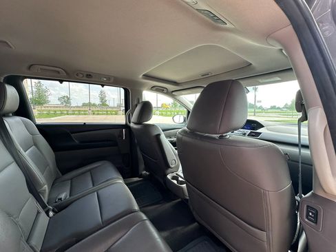 Used 2016 Honda Odyssey EX-L image 17