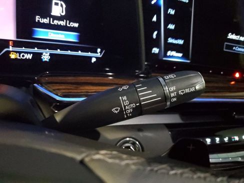 Certified 2023 Cadillac Escalade Premium Luxury image 36