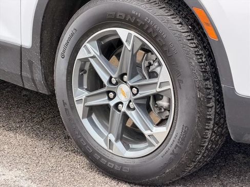 Used 2025 Chevrolet Blazer LT AWD/4WD image 28