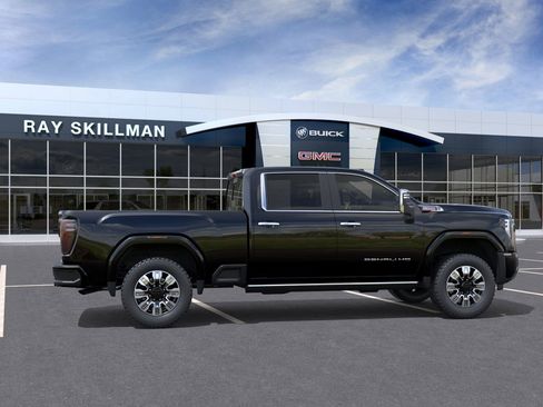 New 2026 GMC Sierra 3500 Denali w/ Denali Reserve Package image 5