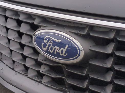 New 2026 Ford Escape SE image 10