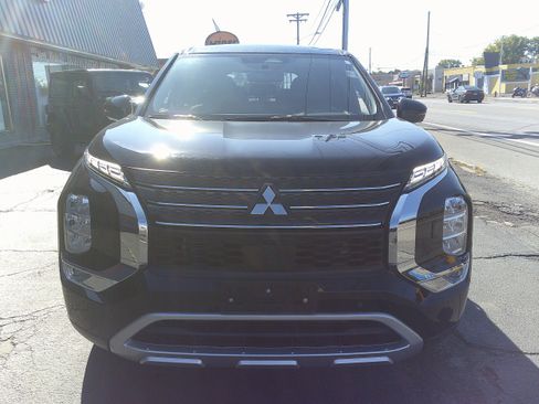 Used 2024 Mitsubishi Outlander SE image 8