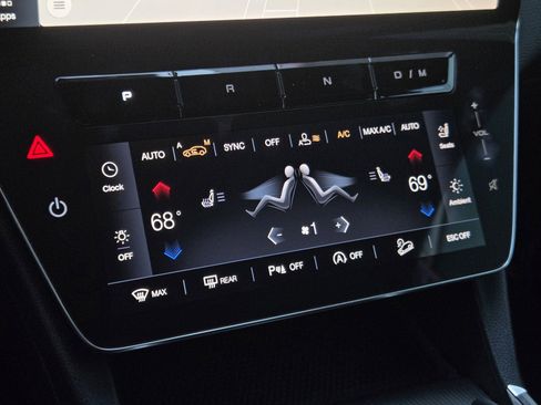 Used 2024 Maserati Grecale GT image 20