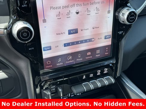 New 2026 RAM 2500 Laramie AWD/4WD image 15