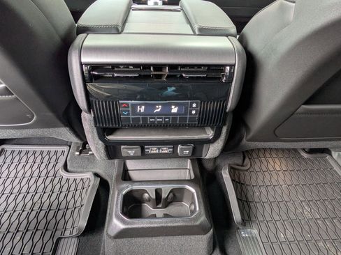 New 2026 Jeep Grand Wagoneer 4WD w/ Premium Group I image 22