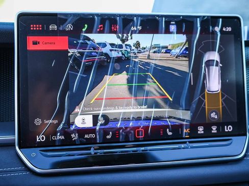 New 2026 Volkswagen Tiguan SE image 38