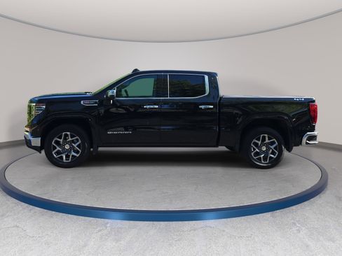 Used 2024 GMC Sierra 1500 SLT w/ SLT Premium Plus Package AWD/4WD image 8