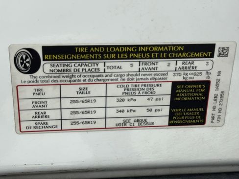 Used 2024 Land Rover Defender 110 S image 57