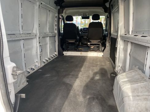 Used 2023 RAM ProMaster 2500 FWD image 14