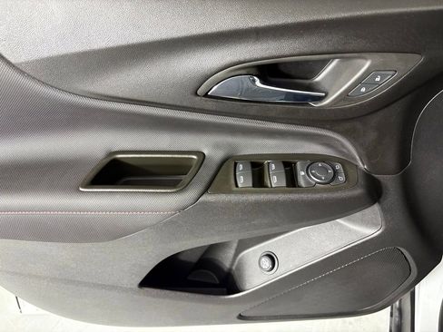 Used 2023 Chevrolet Equinox RS image 22