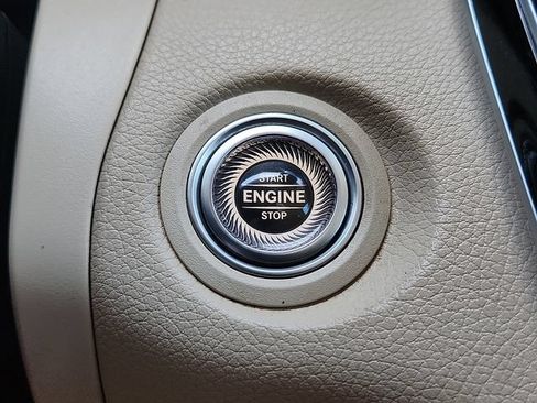 Used 2022 Mercedes-Benz GLC 300 4MATIC image 18