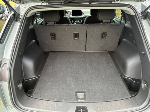 Used 2026 Chevrolet Blazer LT FWD image 25