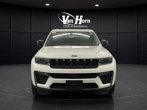 New 2026 Jeep Grand Cherokee Limited w/ Limited Altitude Package AWD/4WD image 12