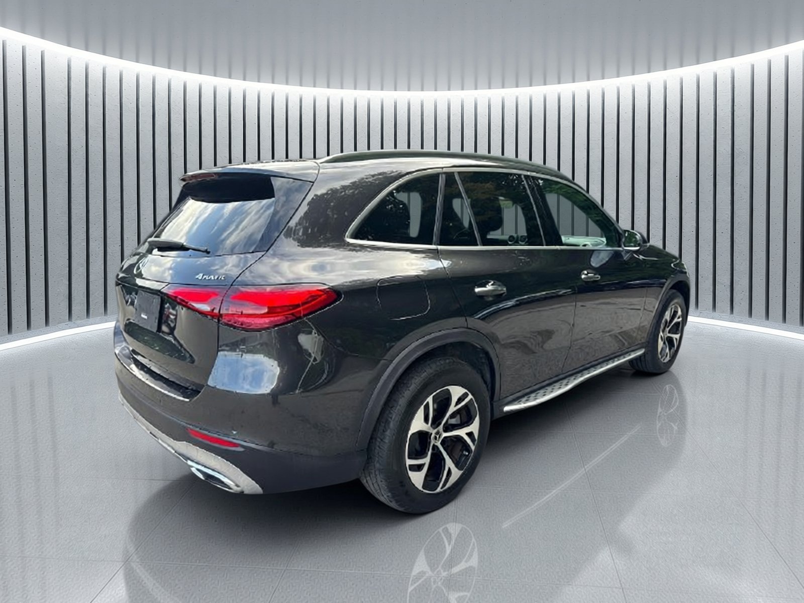 Certified 2026 Mercedes-Benz GLC 350e 4MATIC image 5