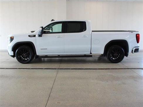 Used 2024 GMC Sierra 1500 Elevation w/ LPO, Elevation Black Package image 6