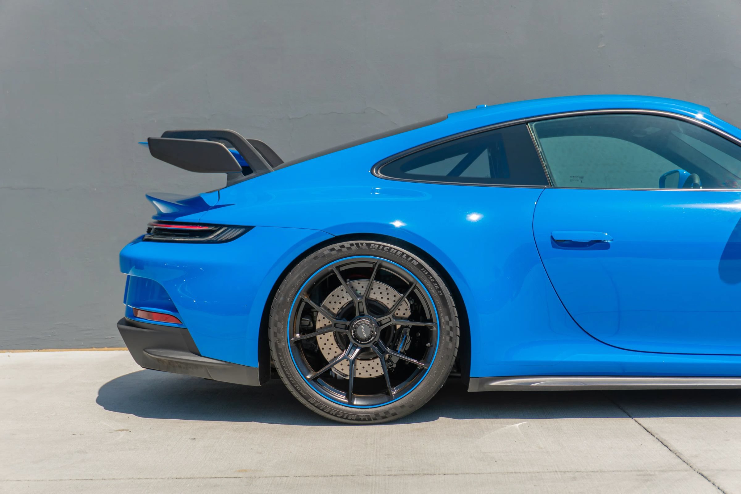 Used 2022 Porsche 911 GT3 RWD image 32