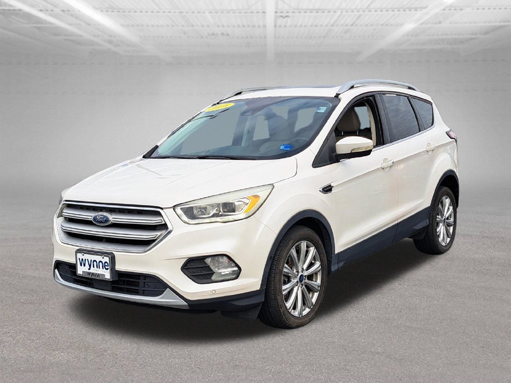 Used 2018 Ford Escape Titanium w/ Ford Safe & Smart Package FWD image 3