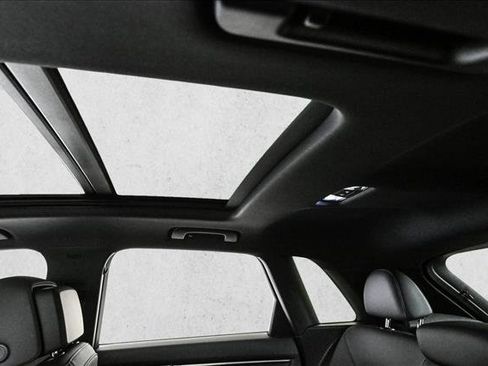 Certified 2025 Audi Q3 2.0T Premium w/ Convenience Package image 20