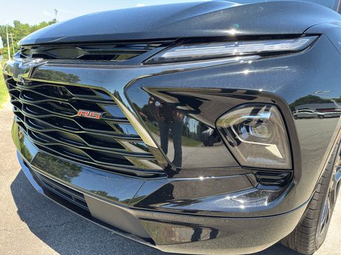 New 2026 Chevrolet Blazer RS w/ LPO, Floor Liner Package FWD image 10