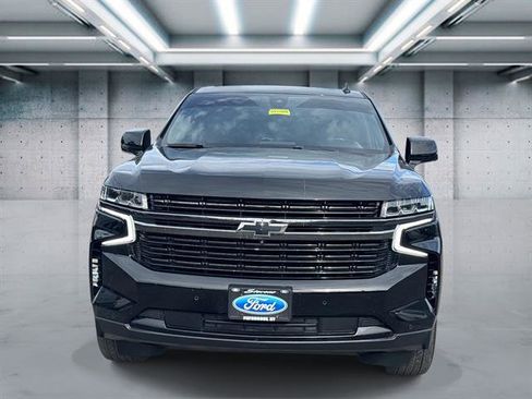 Used 2021 Chevrolet Suburban RST w/ Luxury Package image 2