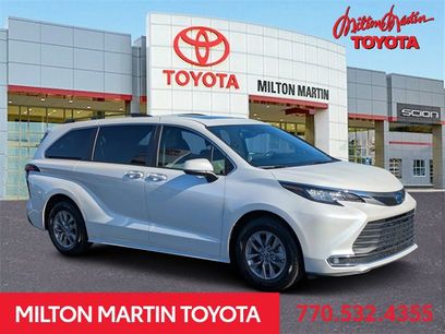 Certified 2022 Toyota Sienna XLE