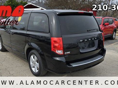 Used 2013 Dodge Grand Caravan SE image 3