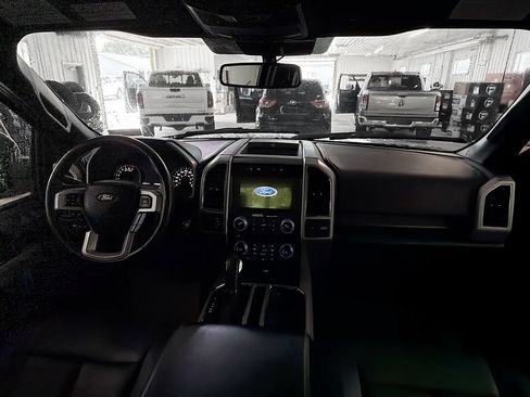 Used 2018 Ford F150 Lariat w/ Equipment Group 502A Luxury AWD/4WD image 10
