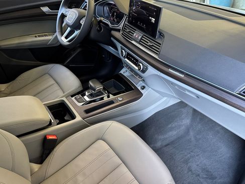 Used 2022 Audi Q5 2.0T Premium Plus w/ Premium Plus Package image 16