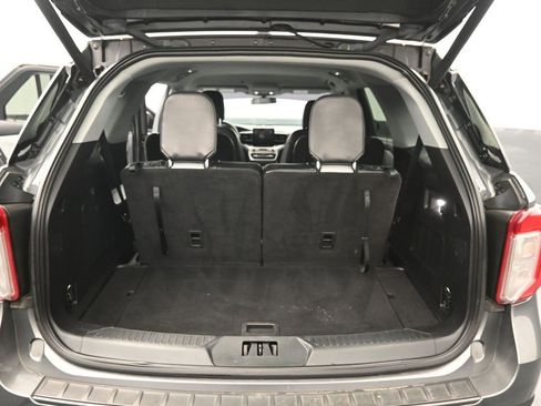 Used 2021 Ford Explorer XLT w/ Equipment Group 202A image 36