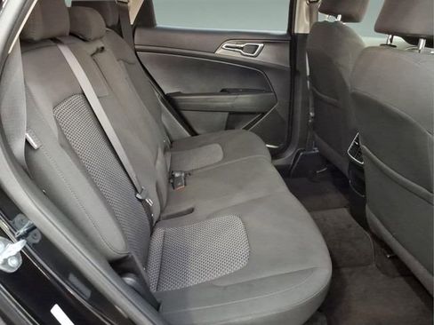 Used 2025 Kia Sportage LX AWD/4WD image 15