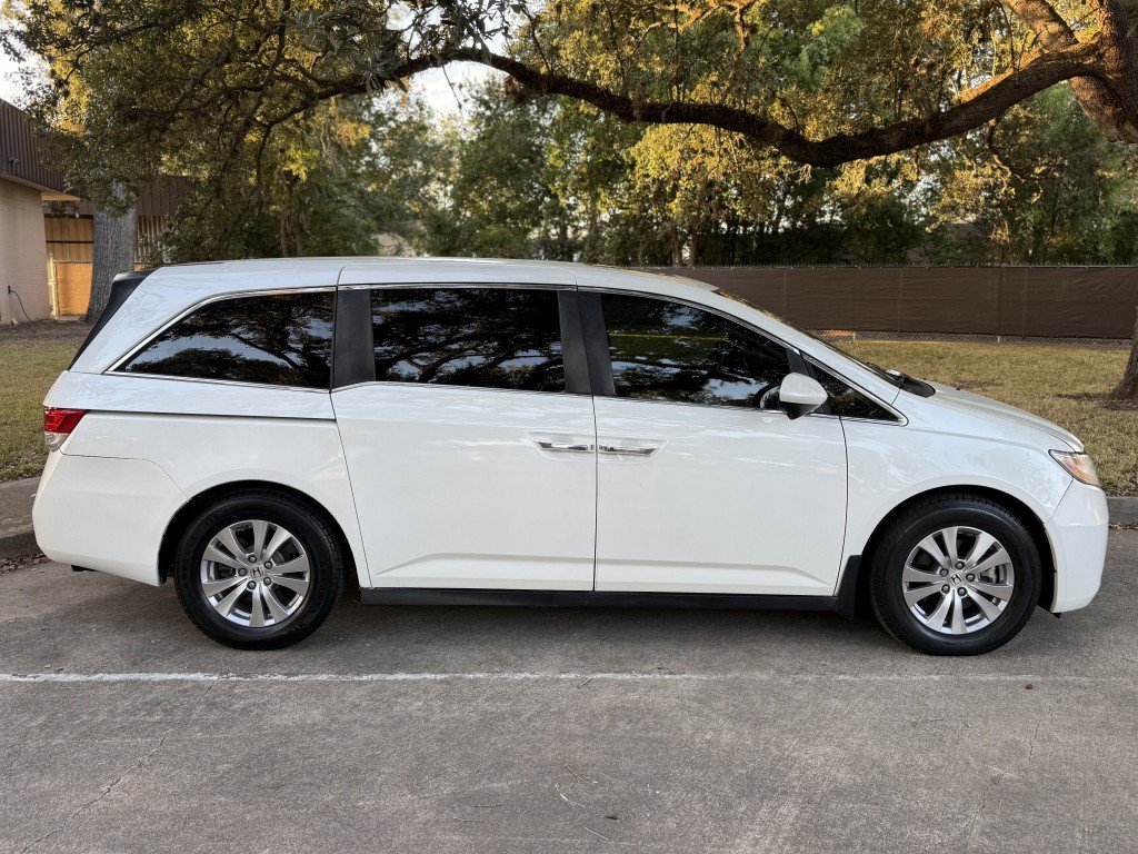 Used 2016 Honda Odyssey EX-L image 2