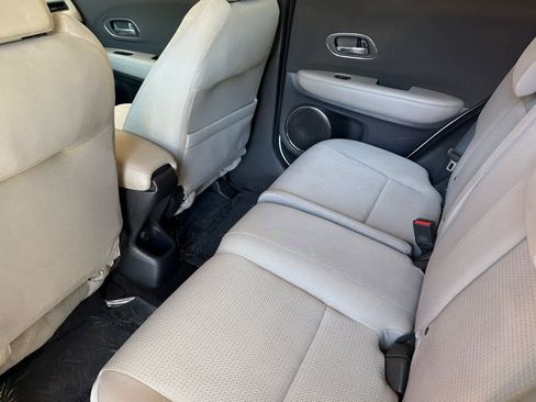 Used 2021 Honda HR-V EX image 4