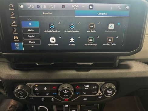 New 2026 Jeep Gladiator Sport AWD/4WD image 12