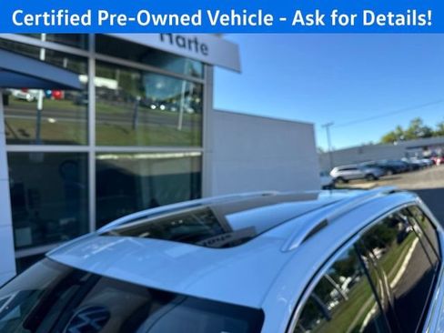 Certified 2023 Volkswagen Tiguan SE w/ Panoramic Sunroof Package AWD/4WD image 30