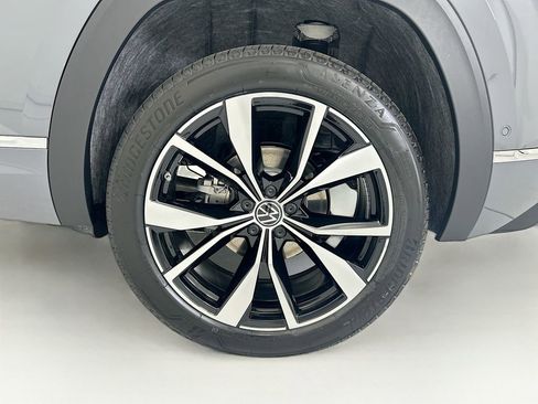 New 2026 Volkswagen Atlas Cross Sport SEL Premium R-Line AWD/4WD image 30