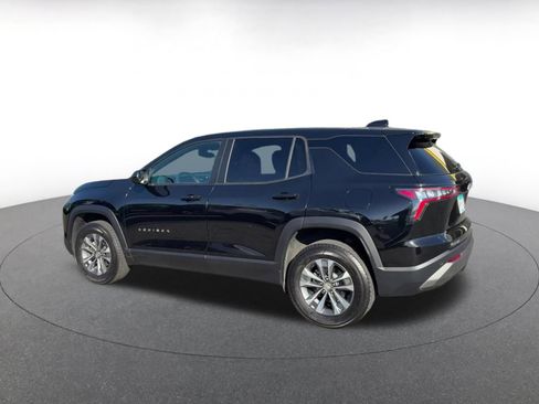 Used 2025 Chevrolet Equinox LT FWD image 10