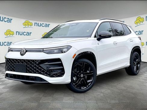 New 2026 Volkswagen Tiguan SE R-Line AWD/4WD image 4