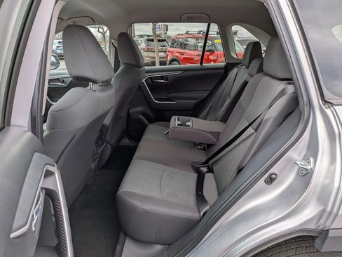 Used 2024 Toyota RAV4 XLE image 18